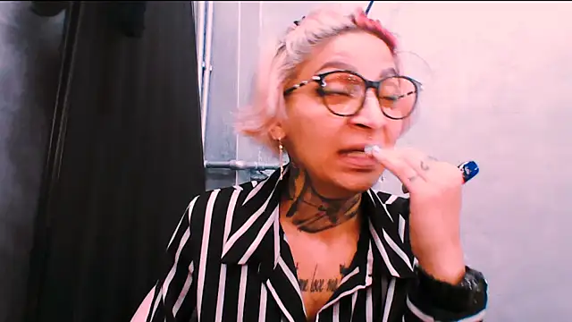 Lucky Deniz online show from 26, 11, 2025