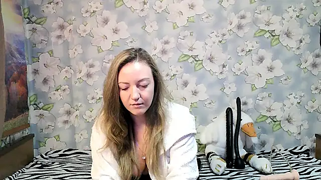 KattyLuuu online show from 19, 9, 2025