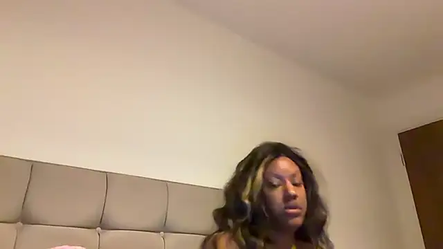 LavenderBuxton online show from 20, 4, 2026