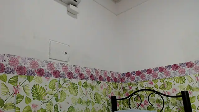 sweetfantacies18 online show from 1, 2, 2025