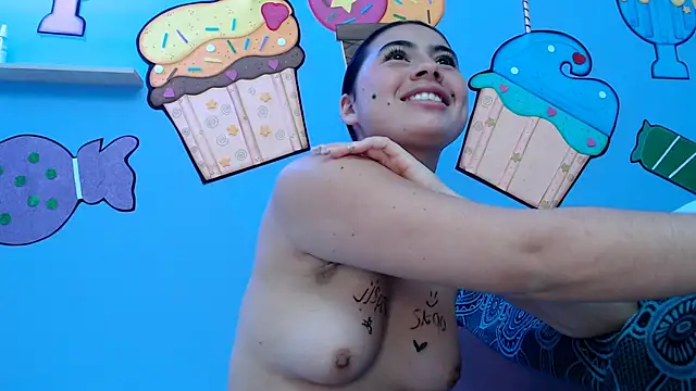 sweetfantacies18 online show from 23, 2, 2025