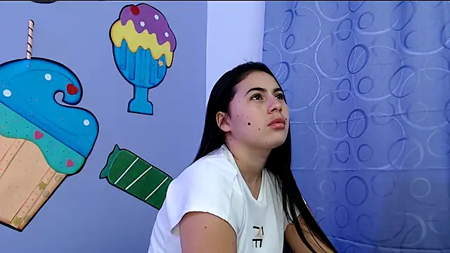 sweetfantacies18 online show from 12, 3, 2025