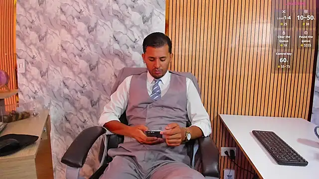 Hideintheoffice online show from 1, 4, 2026