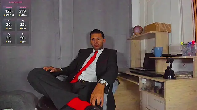 Hideintheoffice online show from 28, 4, 2026