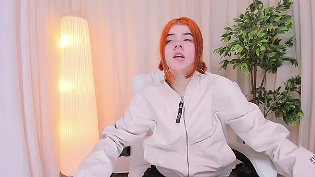 Snapshot of Maddy_bennet chatting on 20, 2, 2025 Maddy bennet online show from 20, 2, 2025