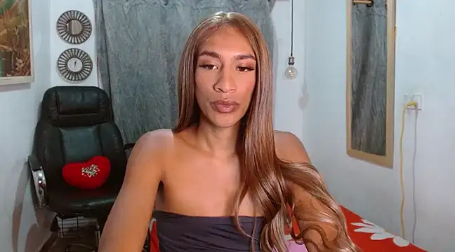 Snapshot of Dannacamilsaenz chatting on 29, 1, 2025 Dannacamilsaenz online show from 29, 1, 2025