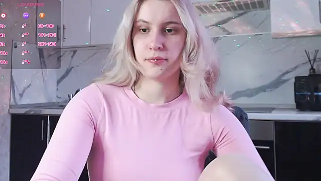 Snapshot of Sweet_white_chocolate chatting on 20, 3, 2025 Sweet white chocolate online show from 20, 3, 2025