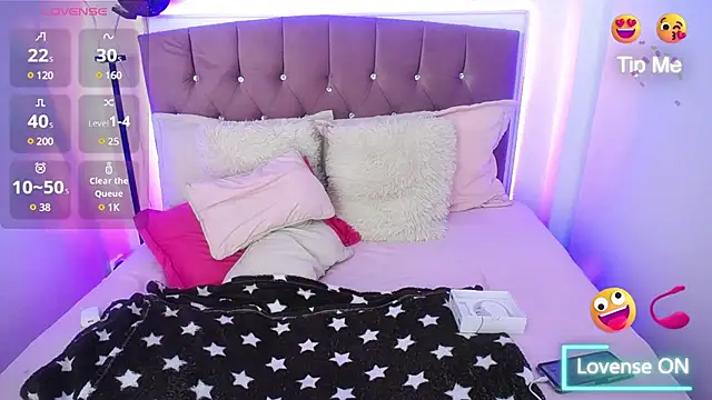 mia collens online show from 13, 2, 2025