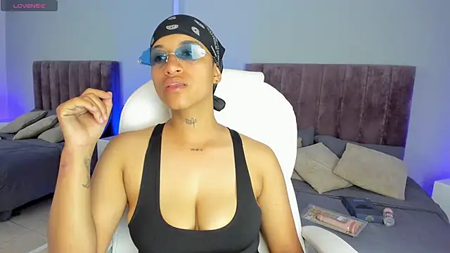 Snapshot of Dominick_jones chatting on 18, 1, 2025 Dominick jones online show from 18, 1, 2025