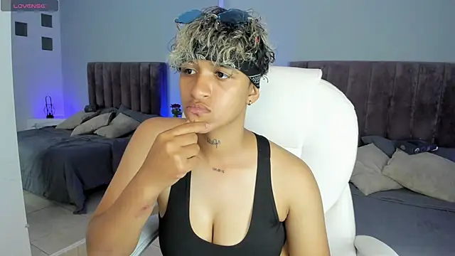 Snapshot of Dominick_jones chatting on 19, 1, 2025 Dominick jones online show from 19, 1, 2025