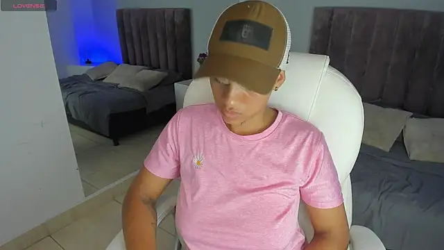 Snapshot of Dominick_jones chatting on 23, 1, 2025 Dominick jones online show from 23, 1, 2025