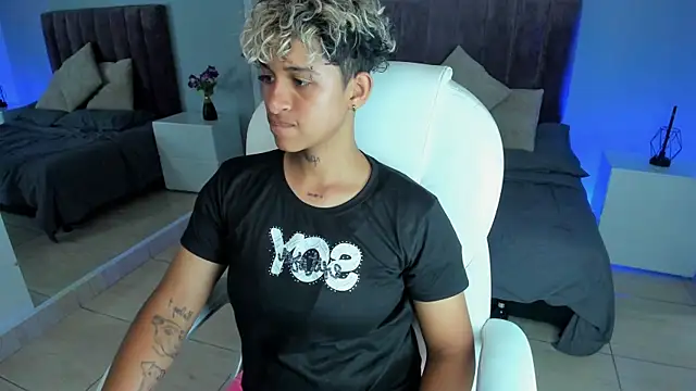 Snapshot of Dominick_jones chatting on 26, 1, 2025 Dominick jones online show from 26, 1, 2025