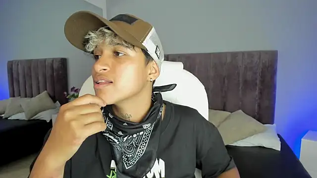 Snapshot of Dominick_jones chatting on 30, 1, 2025 Dominick jones online show from 30, 1, 2025