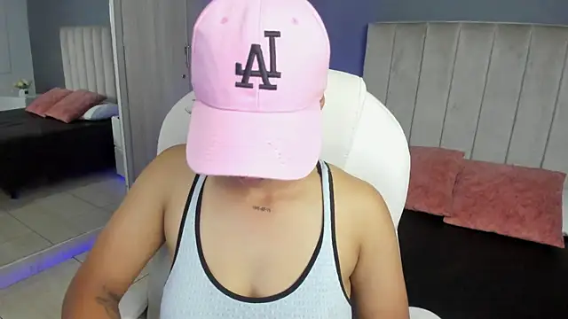 Snapshot of Dominick_jones chatting on 31, 1, 2025 Dominick jones online show from 31, 1, 2025