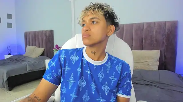 Snapshot of Dominick_jones chatting on 13, 2, 2025 Dominick jones online show from 13, 2, 2025