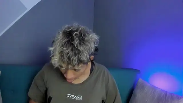 Snapshot of Dominick_jones chatting on 28, 2, 2025 Dominick jones online show from 28, 2, 2025