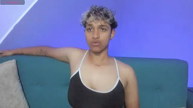 Snapshot of Dominick_jones chatting on 1, 3, 2025 Dominick jones online show from 1, 3, 2025