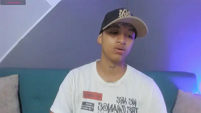 Snapshot of Dominick_jones chatting on 2, 3, 2025 Dominick jones online show from 2, 3, 2025