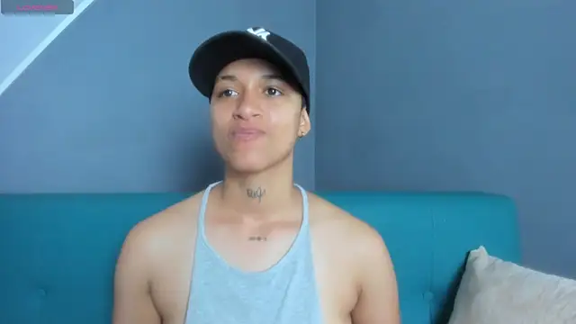 Snapshot of Dominick_jones chatting on 6, 3, 2025 Dominick jones online show from 6, 3, 2025