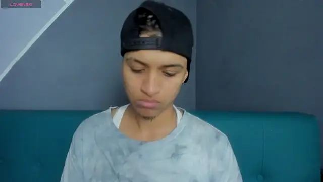 Snapshot of Dominick_jones chatting on 11, 3, 2025 Dominick jones online show from 11, 3, 2025