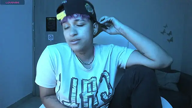 Snapshot of Dominick_jones chatting on 26, 9, 2025 Dominick jones online show from 26, 9, 2025