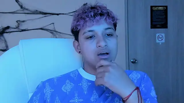 Snapshot of Dominick_jones chatting on 9, 10, 2025 Dominick jones online show from 9, 10, 2025