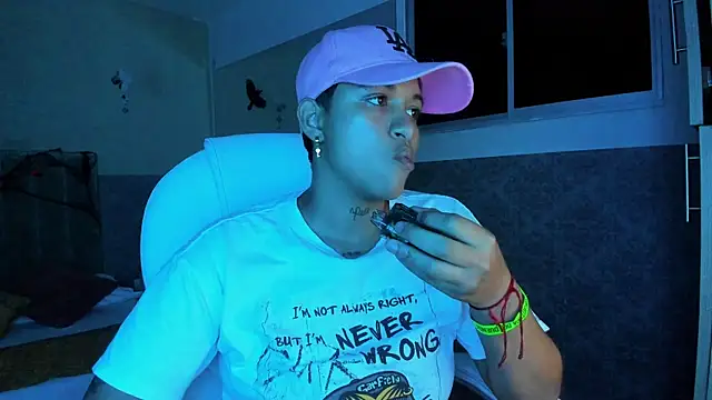 Snapshot of Dominick_jones chatting on 14, 10, 2025 Dominick jones online show from 14, 10, 2025