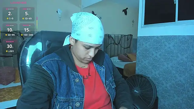 Snapshot of Dominick_jones chatting on 30, 10, 2025 Dominick jones online show from 30, 10, 2025