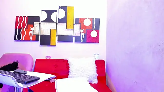 Mariana 16  online show from 4, 3, 2025