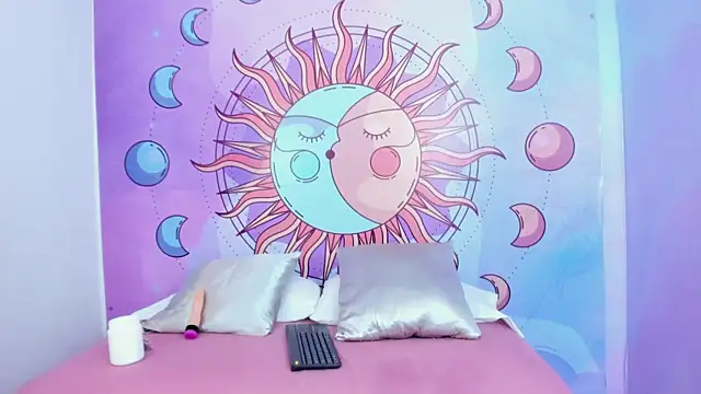 Mariana 16  online show from 15, 9, 2025