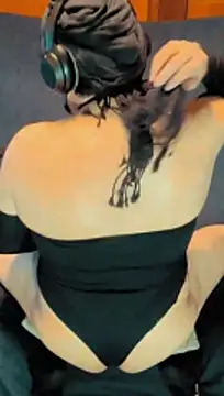 NikkelSofia online show from 23, 4, 2026