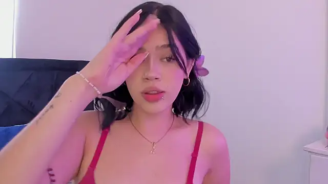 Lily Woodz online show from 15, 12, 2025