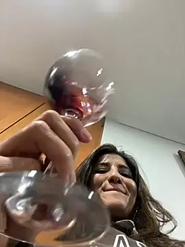 AlejandritaMilano online show from 28, 6, 2026