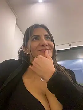 AlejandritaMilano online show from 24, 7, 2026