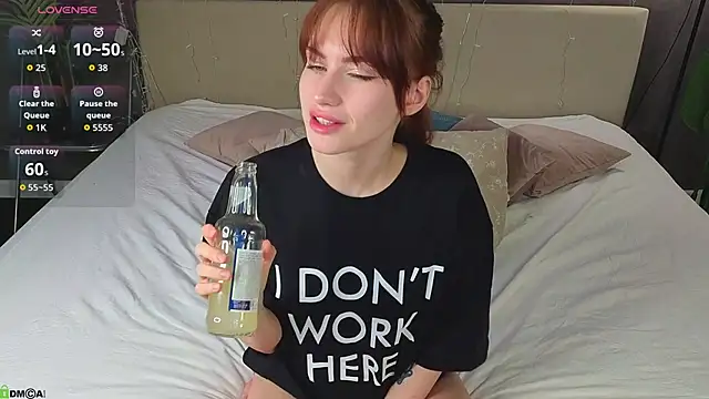 Mollly Rouge online show from 28, 4, 2026