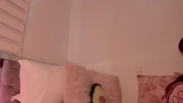 Alissonroses online show from 24, 7, 2026
