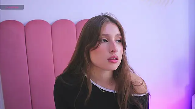 Daisha Riley online show from 31, 1, 2025