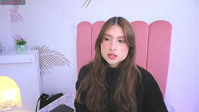 Daisha Riley online show from 19, 2, 2025