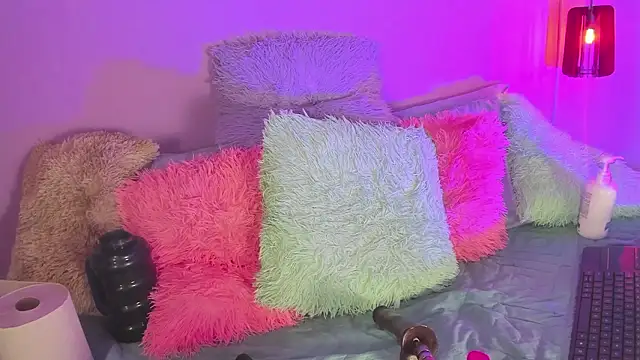 Little lili19 online show from 20, 2, 2026