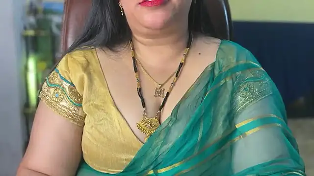 Snapshot of FlatVincy4 chatting on 5, 2, 2026 FlatVincy4 online show from 5, 2, 2026