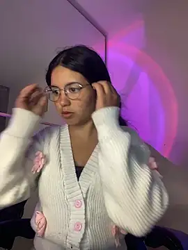 Snapshot of Rosita_forever_ chatting on 12, 4, 2026 Rosita forever online show from 12, 4, 2026