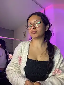 Snapshot of Rosita_forever_ chatting on 12, 4, 2026 Rosita forever online show from 12, 4, 2026