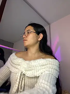 Snapshot of Rosita_forever_ chatting on 8, 5, 2026 Rosita forever online show from 8, 5, 2026