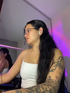 Snapshot of Rosita_forever_ chatting on 10, 5, 2026 Rosita forever online show from 10, 5, 2026
