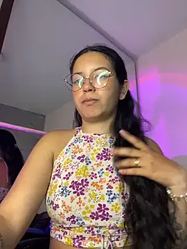 Snapshot of Rosita_forever_ chatting on 14, 5, 2026 Rosita forever online show from 14, 5, 2026