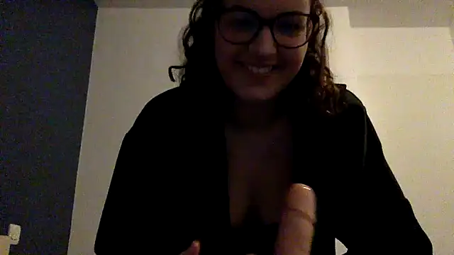 LolaGuess online show from 21, 12, 2024