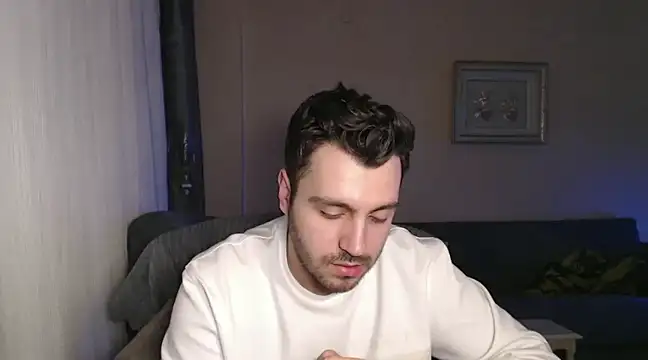 handsomeee04 online show from 18, 3, 2025