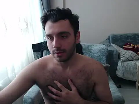 handsomeee04 online show from 13, 3, 2026