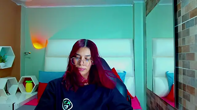 Nicole Angels  online show from 5, 1, 2025