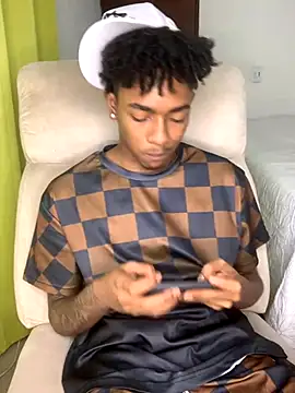 Snapshot of Boy_cock18 chatting on 24, 10, 2025 Boy cock18 online show from 24, 10, 2025